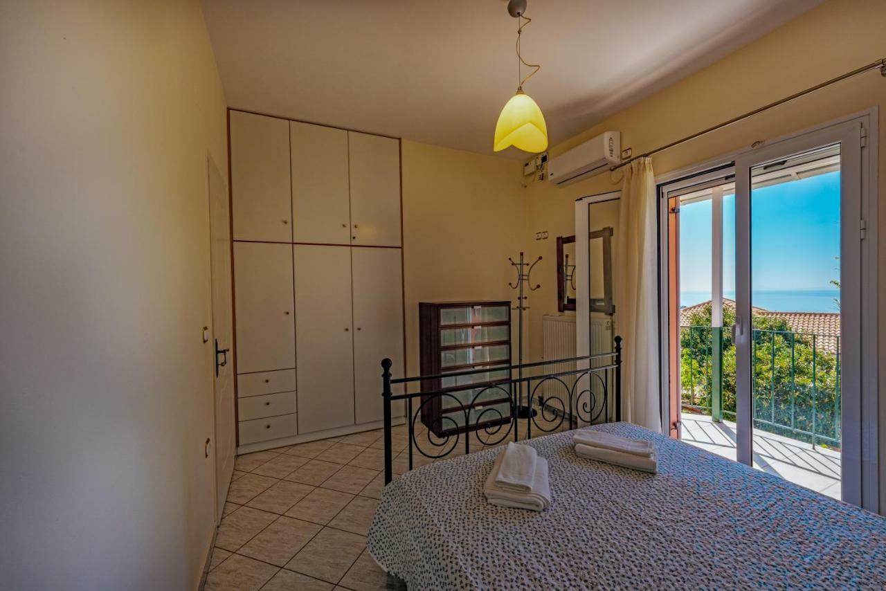 Ioannis House Sea View Villa Lourdata  Exterior foto