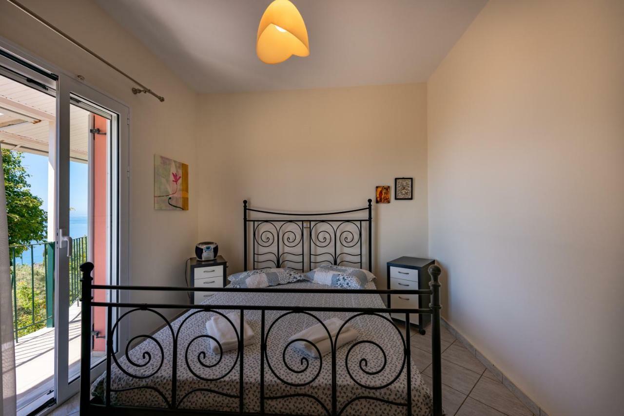 Ioannis House Sea View Villa Lourdata  Exterior foto